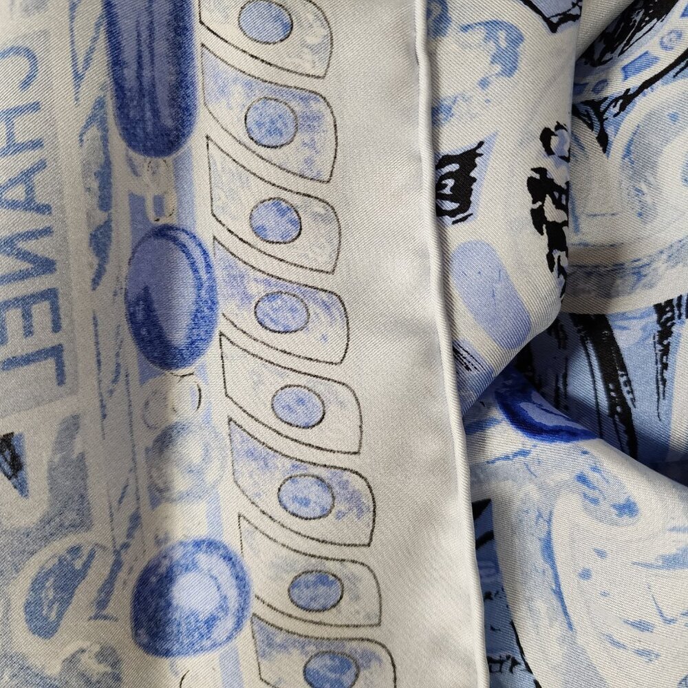 Chanel CC 100%‎ Silk Square Scarf Stole White Blue Women's Rare Italy NWT - Picture 14 of 16